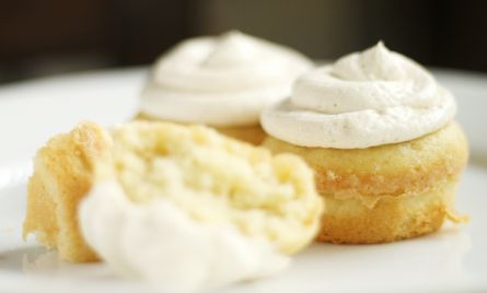 lemon almond cupcakes